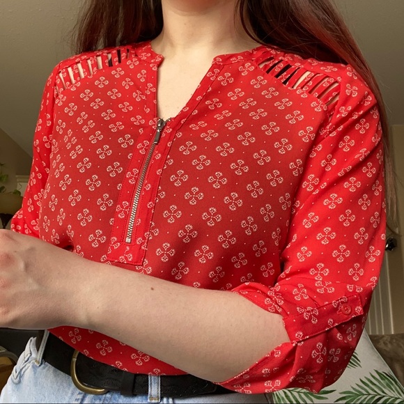 2 for 25 💗 Red and White Patterned Blouse - Picture 2 of 4